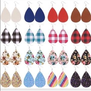 5/$20 Lightweight earrings